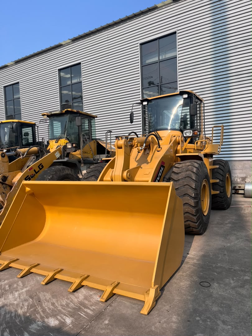 Wheel Loaders